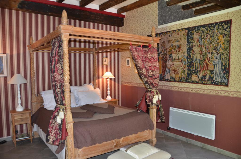 La Tour Du Lion Bed & Breakfast Rochefort-en-Terre Exterior photo