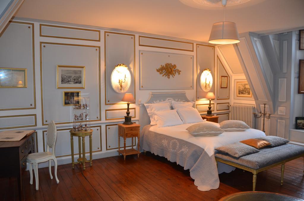 La Tour Du Lion Bed & Breakfast Rochefort-en-Terre Exterior photo