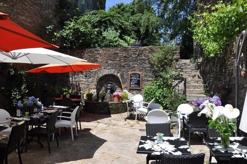 La Tour Du Lion Bed & Breakfast Rochefort-en-Terre Exterior photo