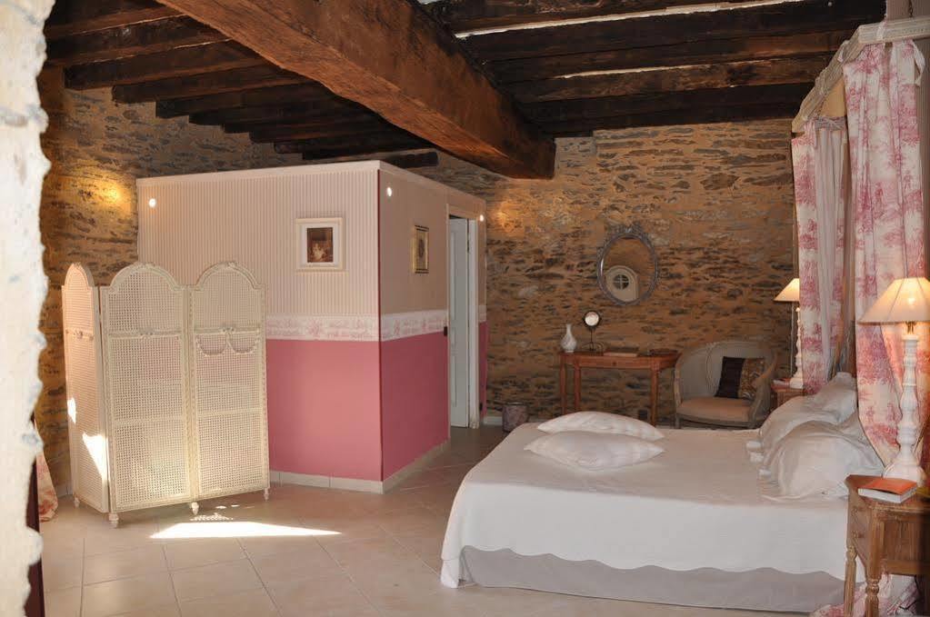 La Tour Du Lion Bed & Breakfast Rochefort-en-Terre Exterior photo